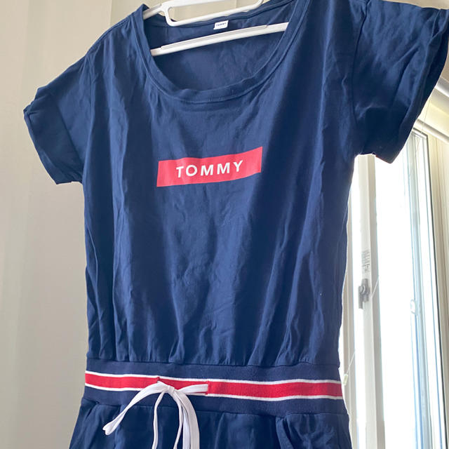 TOMMY HILFIGER(トミーヒルフィガー)のTOMMY Tシャツワンピース レディースのワンピース(ひざ丈ワンピース)の商品写真