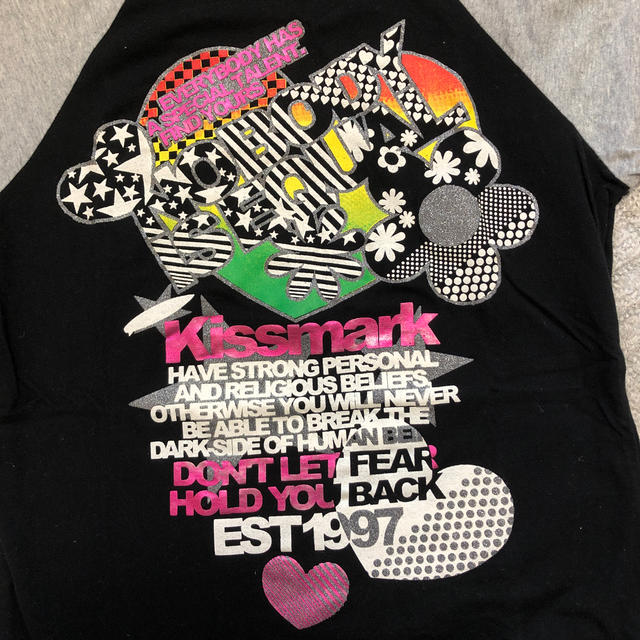 kissmark(キスマーク)のkissmark  キラキラプリントTシャツ レディースのトップス(Tシャツ(半袖/袖なし))の商品写真