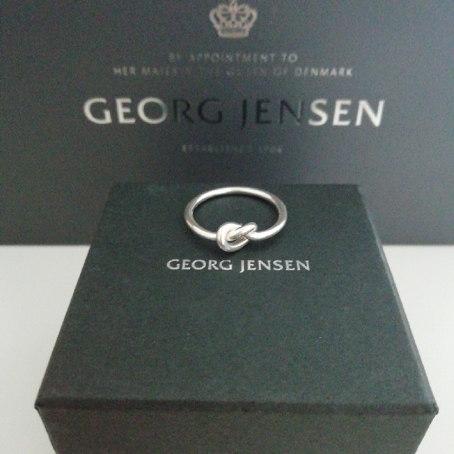 Georg Jensen(ジョージジェンセン)のgeorg jensen ラブノットリング 925　17号　新品未使用品 レディースのアクセサリー(リング(指輪))の商品写真