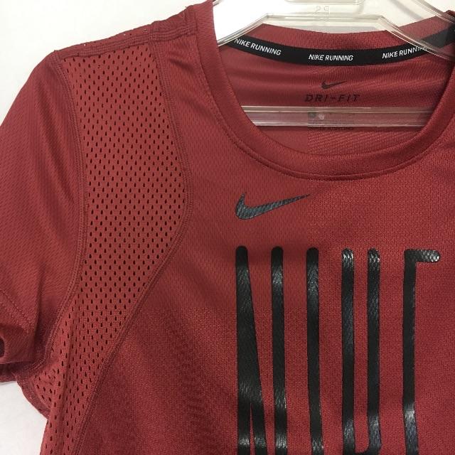 NIKE(ナイキ)のタグ付き新品✨NIKEスポーツTシャツ スポーツ/アウトドアのランニング(ウェア)の商品写真