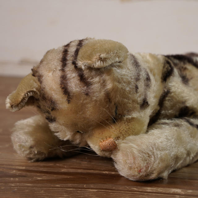 Steiff シュタイフ　居眠りネコ「Floppy kitty Cat」28cm