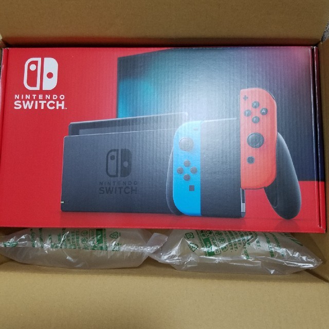 【新品】Nintendo Switch 本体　ネオン