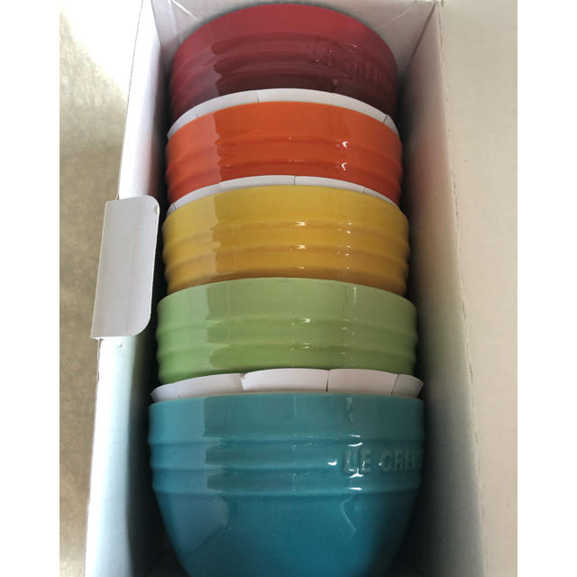 LE CREUSET(ルクルーゼ)の新品＊ル・クルーゼ＊ライスボール5色セット インテリア/住まい/日用品のキッチン/食器(食器)の商品写真