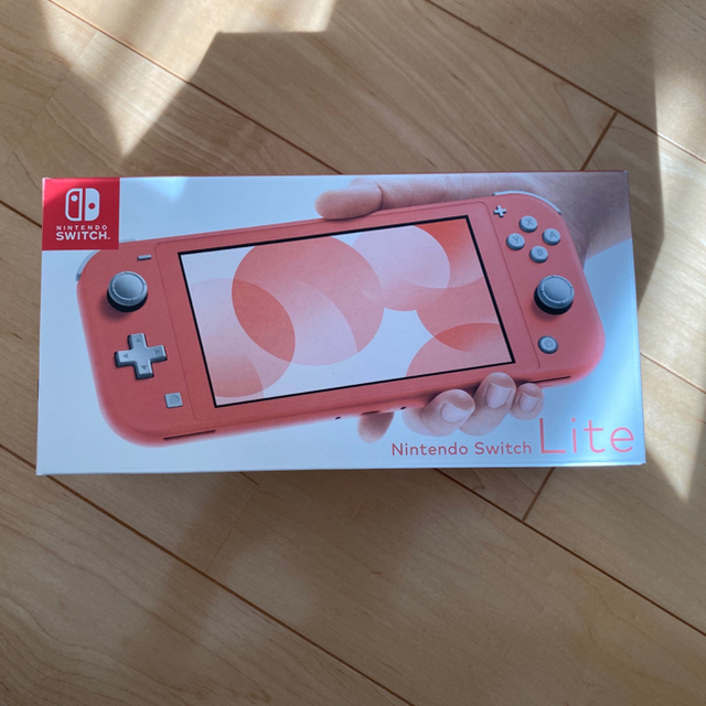 Nintendo Switch(ニンテンドースイッチ)のNintendo Switch NINTENDO SWITCH LITE エンタメ/ホビーのゲームソフト/ゲーム機本体(家庭用ゲーム機本体)の商品写真