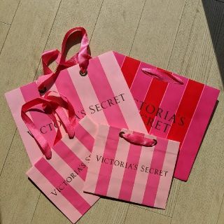 ヴィクトリアズシークレット(Victoria's Secret)の紙袋　Victoria's secret　(ショップ袋)