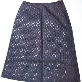 ホコモモラ(Jocomomola)の未使用　ホコモモラ　綿レース台形型スカート(ひざ丈スカート)