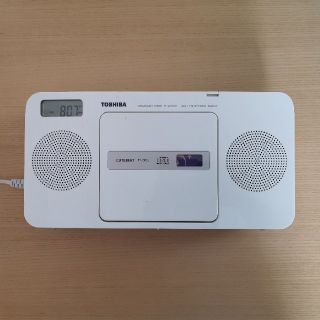 トウシバ(東芝)のCDラジオ　東芝　ジャンク品(ラジオ)