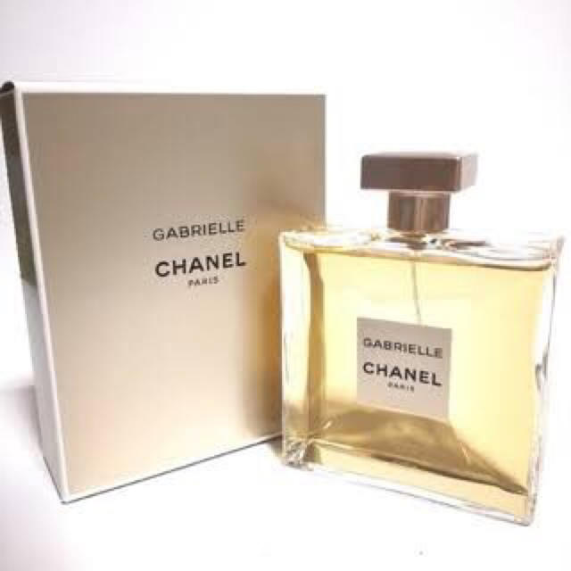 CHANEL(シャネル)のシャネル GABRIELLE ESSENCE 5mL コスメ/美容の香水(香水(女性用))の商品写真