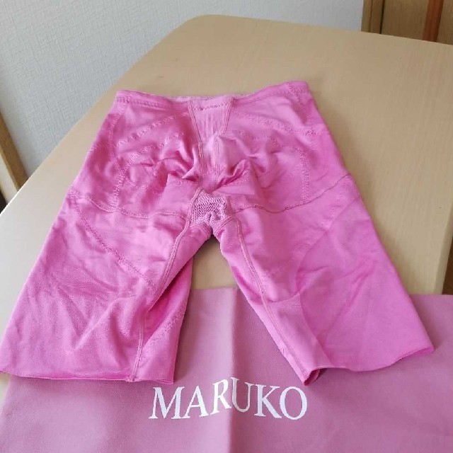 MARUKO(マルコ)のマルコロングガードル値下げ レディースの下着/アンダーウェア(ブライダルインナー)の商品写真
