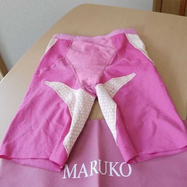 MARUKO(マルコ)のマルコロングガードル値下げ レディースの下着/アンダーウェア(ブライダルインナー)の商品写真