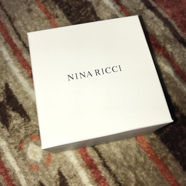 NINA RICCI(ニナリッチ)のNINA RICCI 指輪　箱　リングケース レディースのファッション小物(その他)の商品写真