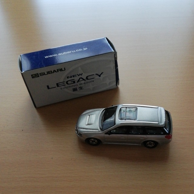 スバル(スバル)の【非売品】SUBARU　NEW LEGACY 　ミニカー エンタメ/ホビーのおもちゃ/ぬいぐるみ(ミニカー)の商品写真