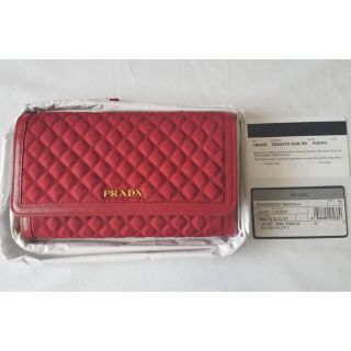 新品未使用 PRADA プラダ キルティング ポシェット 財布  1M1437