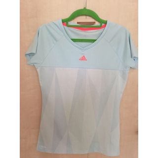 アディダス(adidas)のアディダスTシャツ(Tシャツ(半袖/袖なし))