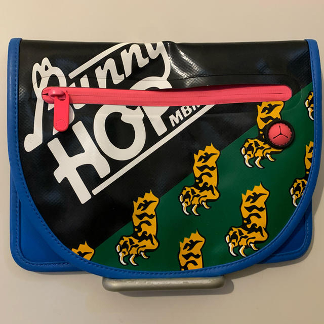 KENZO(ケンゾー)のkenzo クラッチバッグ　iPad ケース メンズのバッグ(セカンドバッグ/クラッチバッグ)の商品写真