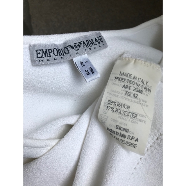 Emporio Armani(エンポリオアルマーニ)のアルマー二ニット レディースのトップス(カットソー(半袖/袖なし))の商品写真