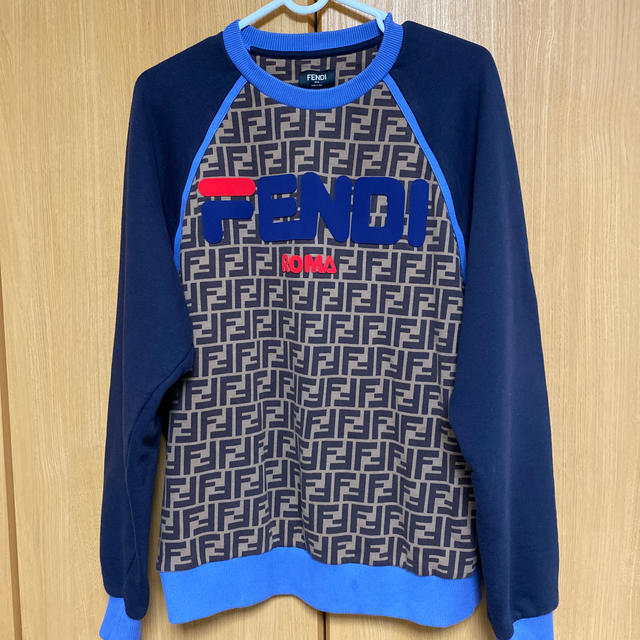 FENDI(フェンディ)のFENDI ×FILAコラボ　正規品 メンズのトップス(スウェット)の商品写真