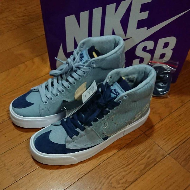 限界値下げ  NIKE SB ZOOM BLAZER MID EDGE