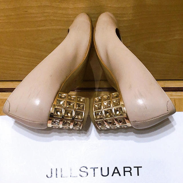 JILLSTUART(ジルスチュアート)のJILLSTUART 牛革パンプス レディースの靴/シューズ(ハイヒール/パンプス)の商品写真