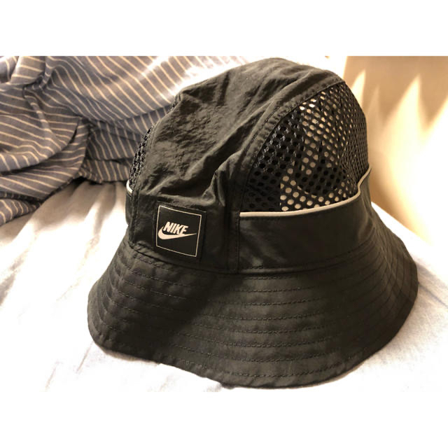 NIKE(ナイキ)のナイキ バケットハット メンズの帽子(ハット)の商品写真