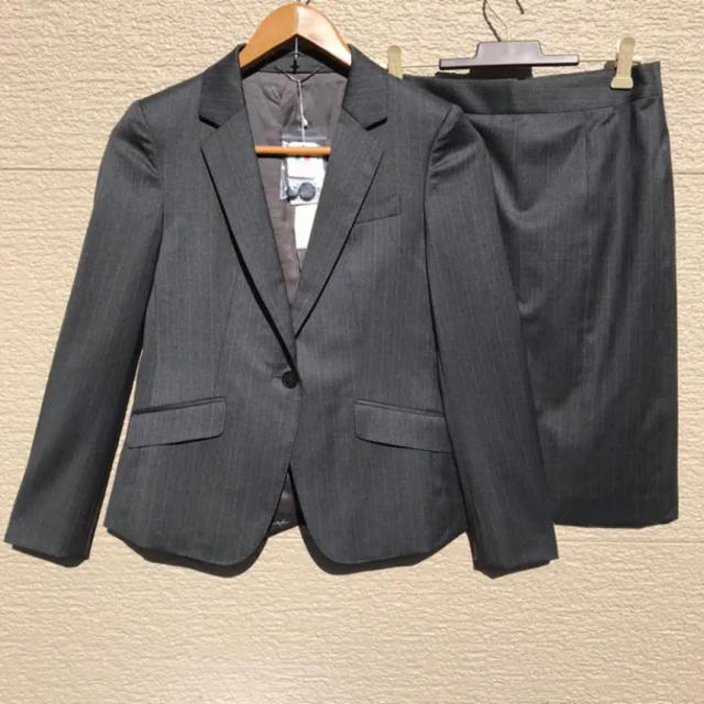 23区 - 新品 23区 スーツ セットアップ ジャケット スカート グレー 34の通販 by hadu'shop｜ニジュウサンクならラクマ