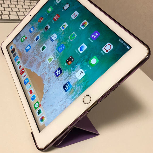 iPad(アイパッド)のiPad 9.7インチ 第5世代 スマホ/家電/カメラのPC/タブレット(タブレット)の商品写真