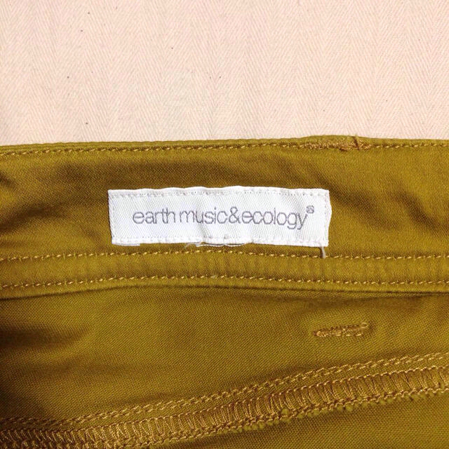 earth music & ecology(アースミュージックアンドエコロジー)の☆29日まで取り置き☆マスタードスカート レディースのスカート(ミニスカート)の商品写真
