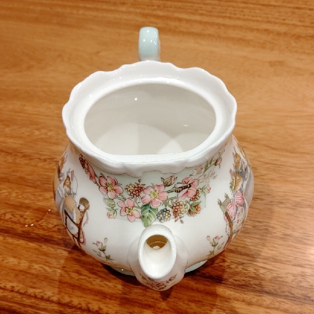 ロイヤルドルトン ブランブリーヘッジ ロイヤルドルトン ブランブリーヘッジ