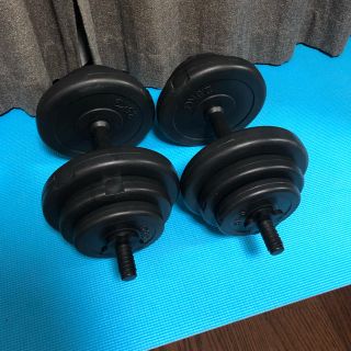 20Kg   ダンベル　２つセット(トレーニング用品)