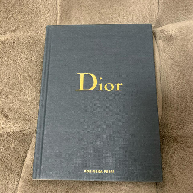 Dior(ディオール)のDior写真集♡和書トップデザイナー エンタメ/ホビーの本(アート/エンタメ)の商品写真
