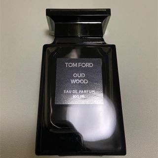 トムフォード(TOM FORD)の100ml トムフォード　ウードウッド　香水　tomford oudwood(ユニセックス)