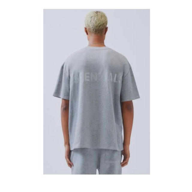 FEAR OF GOD(フィアオブゴッド)のESSENTIALS  Boxy T-Shirt メンズのトップス(Tシャツ/カットソー(半袖/袖なし))の商品写真