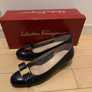 フェラガモ(Ferragamo)のフェラガモ　パンプス　黒　5C (22.5cm)(ハイヒール/パンプス)