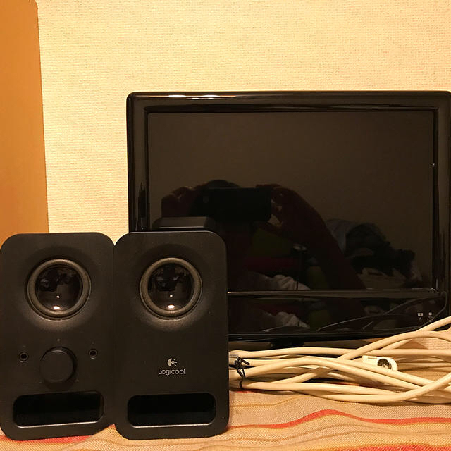 13.3型DVDプレーヤー内蔵液晶テレビ、スピーカー スマホ/家電/カメラのテレビ/映像機器(テレビ)の商品写真