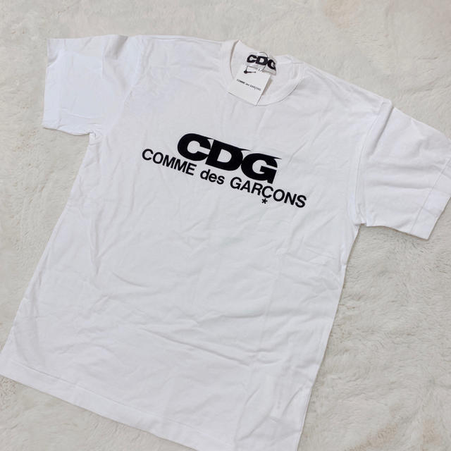 CDG コムデギャルソン Tシャツ