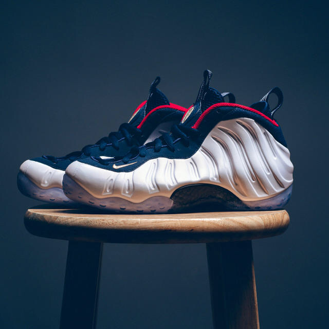 NIKE(ナイキ)のAIR FOAMPOSITE ONE PRM OLYMPIC オリンピック メンズの靴/シューズ(スニーカー)の商品写真