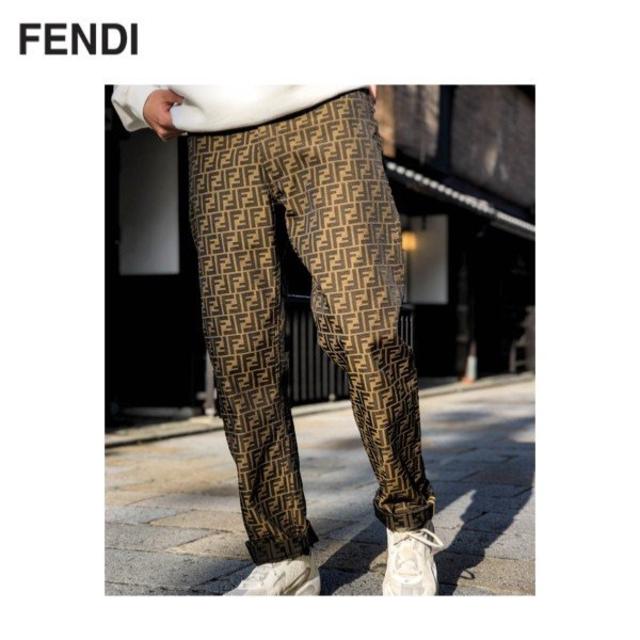 FENDI フェンディ パンツ-