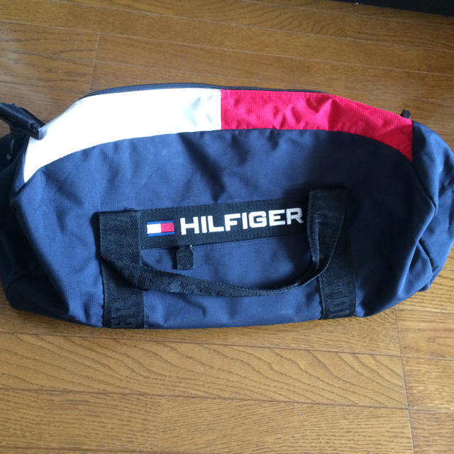 TOMMY HILFIGER(トミーヒルフィガー)のスポーツバック レディースのバッグ(ボストンバッグ)の商品写真