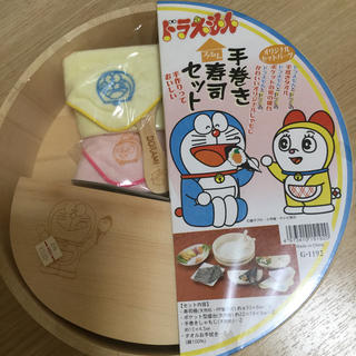 【新品】ドラえもん手巻き寿司セット(調理道具/製菓道具)