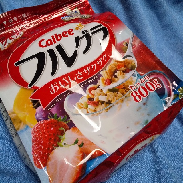 カルビー(カルビー)の😍カルビー フルグラ 800g😺 食品/飲料/酒の食品(米/穀物)の商品写真