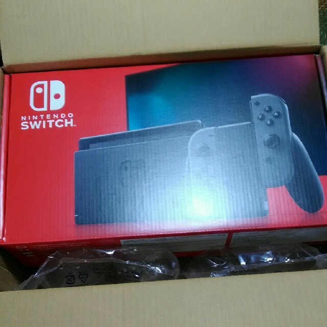 値下げ新型Nintendo Switch スイッチ　グレー　新品未開封　送料無料