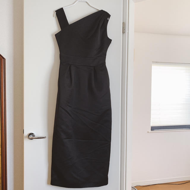 LagunaMoon(ラグナムーン)の新品　ラグナムーン　ブラックアシメドレス レディースのフォーマル/ドレス(ロングドレス)の商品写真