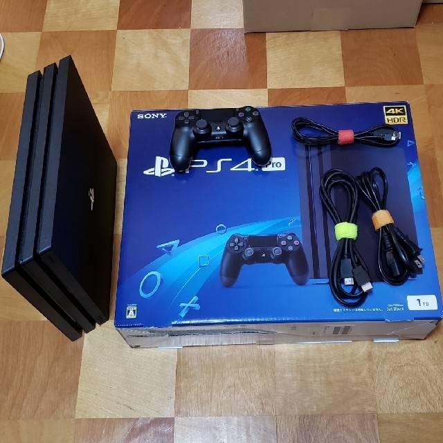 エンタメホビーPS4 Pro CUH-7100BB01 SSD960GB + ソフト2本