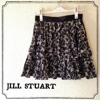 ジルスチュアート(JILLSTUART)のJILL STUART 花柄スカート(ミニスカート)