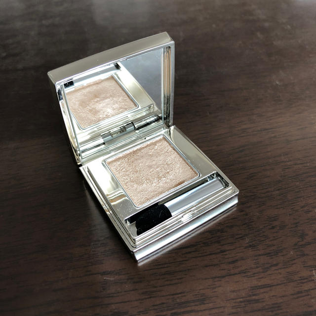 RMK(アールエムケー)のRMK　アイシャドウ　Silver Gold Beige JE-01 コスメ/美容のベースメイク/化粧品(アイシャドウ)の商品写真