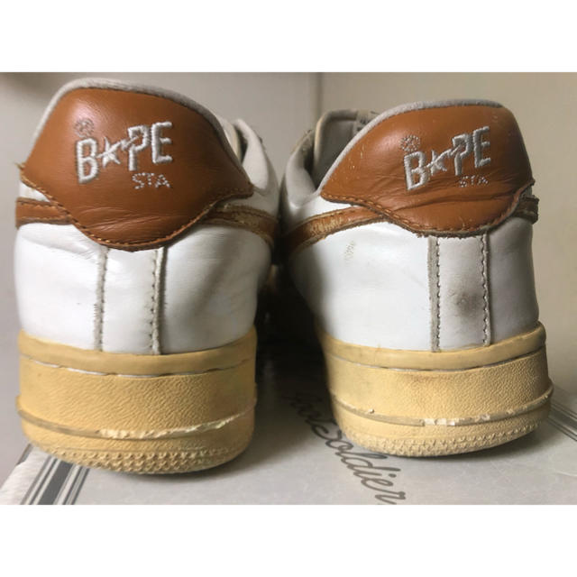 A BATHING APE(アベイシングエイプ)のAPE BAPESTA 白×茶 US9 メンズの靴/シューズ(スニーカー)の商品写真