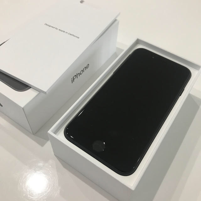 iPhone - 【(赤字)超美品】iPhoneSE2(256G)ブラック SIMフリーの通販