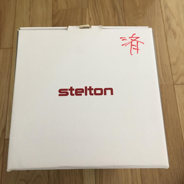 ACTUS(アクタス)のkurotora0v0w様専用  stelton バキュームジャク　1L インテリア/住まい/日用品のキッチン/食器(収納/キッチン雑貨)の商品写真