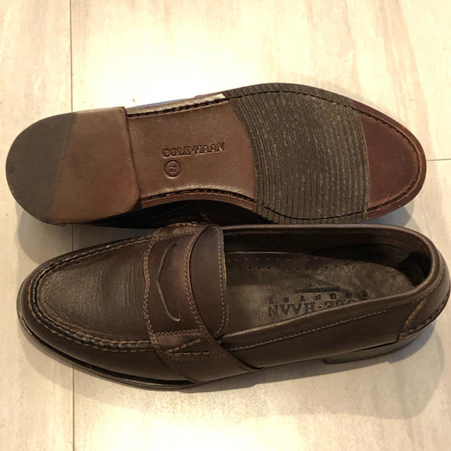 Cole Haan(コールハーン)の【新品】コールハーン革ローファー　ダークブラウン メンズの靴/シューズ(ドレス/ビジネス)の商品写真