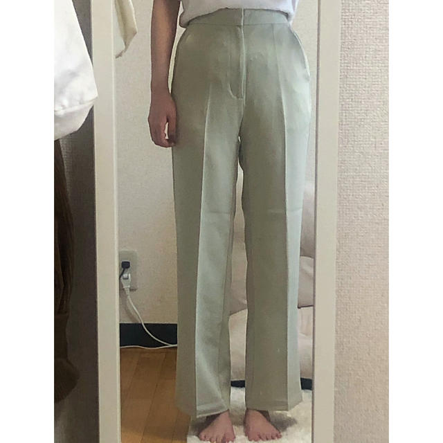 GU(ジーユー)のGU ストレッチストレートパンツQ  Sサイズ レディースのパンツ(カジュアルパンツ)の商品写真